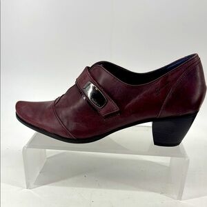 DORKING Women's Burgundy Leather Heeled Shoes